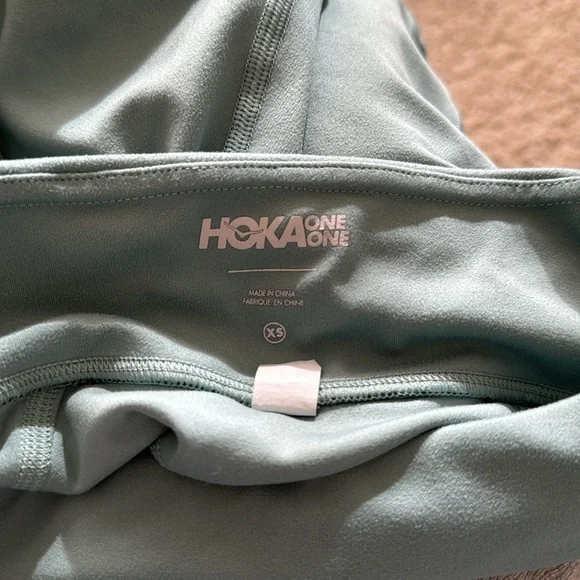 Hoka Women's Hupana 5" Short in Sea foam Green size XS - Picture 6 of 6